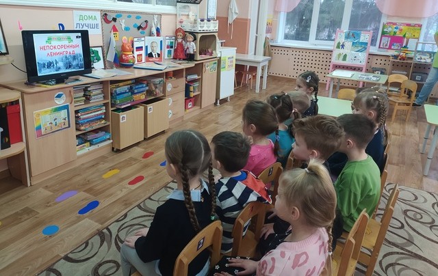 Непокоренный Ленинград Непокоренный Ленинград.
