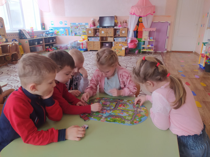 День настольных игр по безопасности дорожного движения День настольных игр по безопасности дорожного движения.